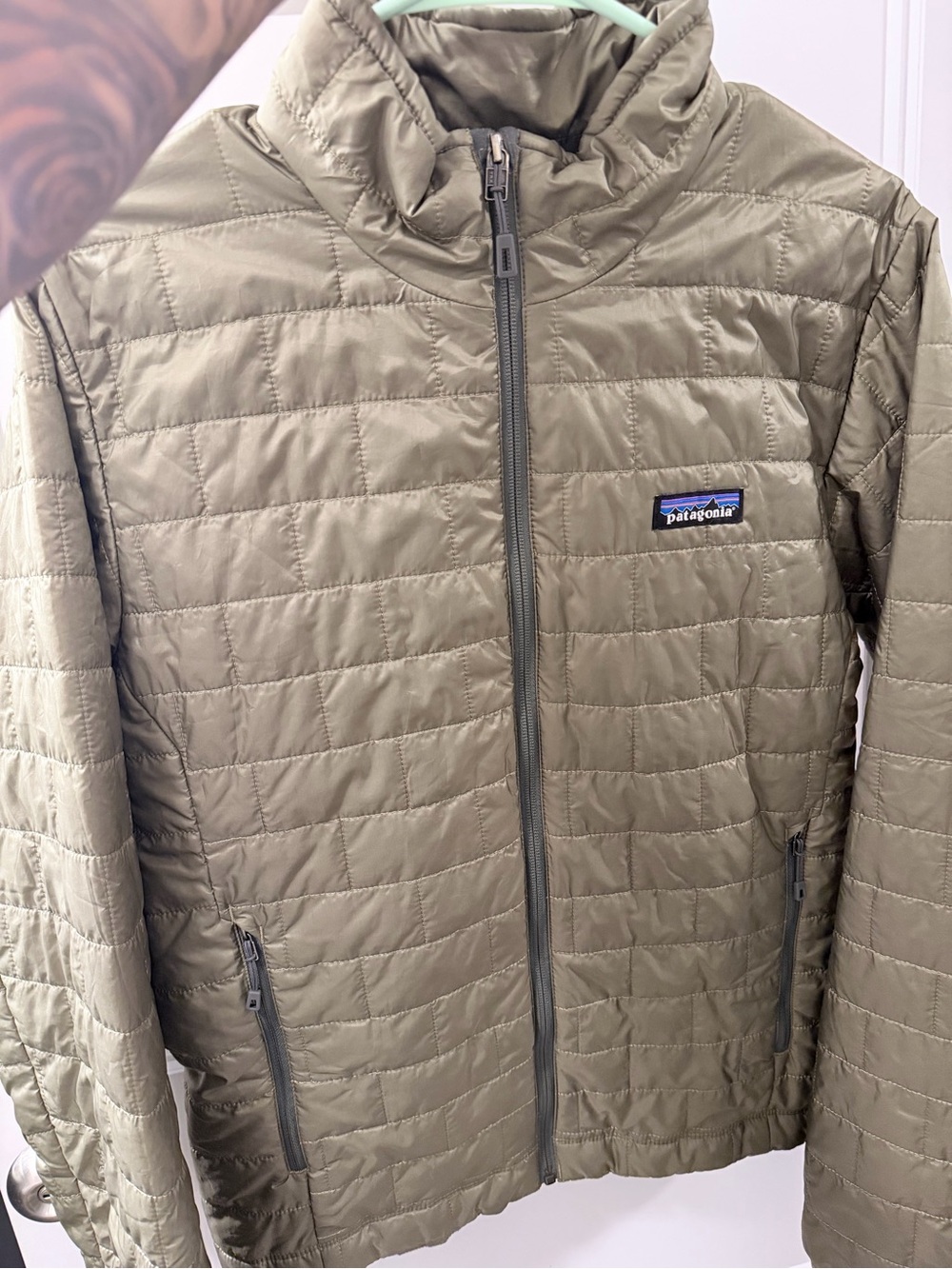 Patagonia Nano Puff Jacket Men’s Small Olive Green 84212 FA23 - Picture 8 of 8